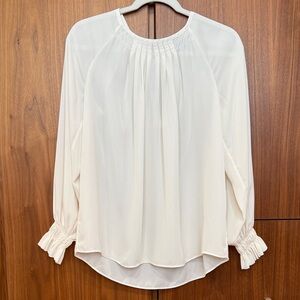 Banana Republic Off White Soft Ruffle Sleeve Blouse Women’s